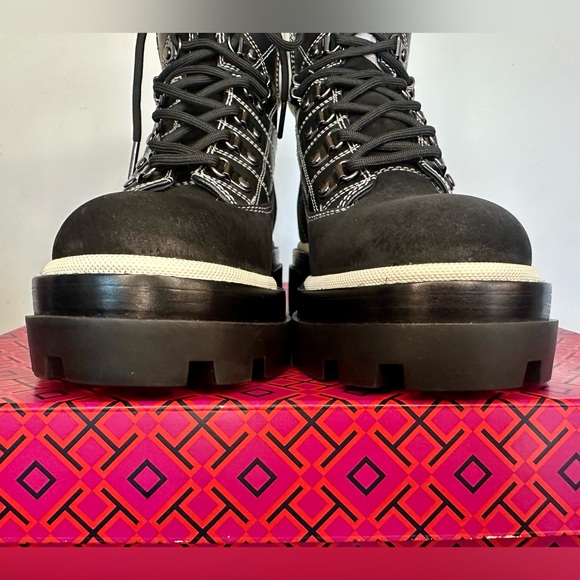 New Tory Burch Miller Lug Sole Boots Bloomingdale’s 150th Anniversary Exclusive - Picture 3 of 12